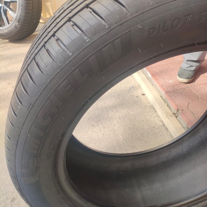 Anvelope noi 285/45 R21 113Y